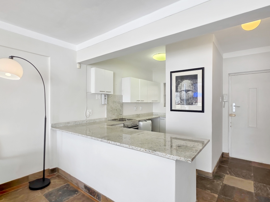 2 Bedroom Property for Sale in Three Anchor Bay Western Cape